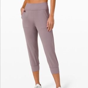 NWT!! Lululemon Align cropped Joggers